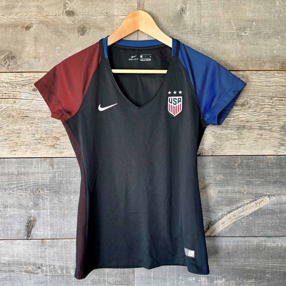 Nike Dri‎ Fit Women’s V-Neck USA 2016 Black Red Blue Official Soccer Shirt, Sz S